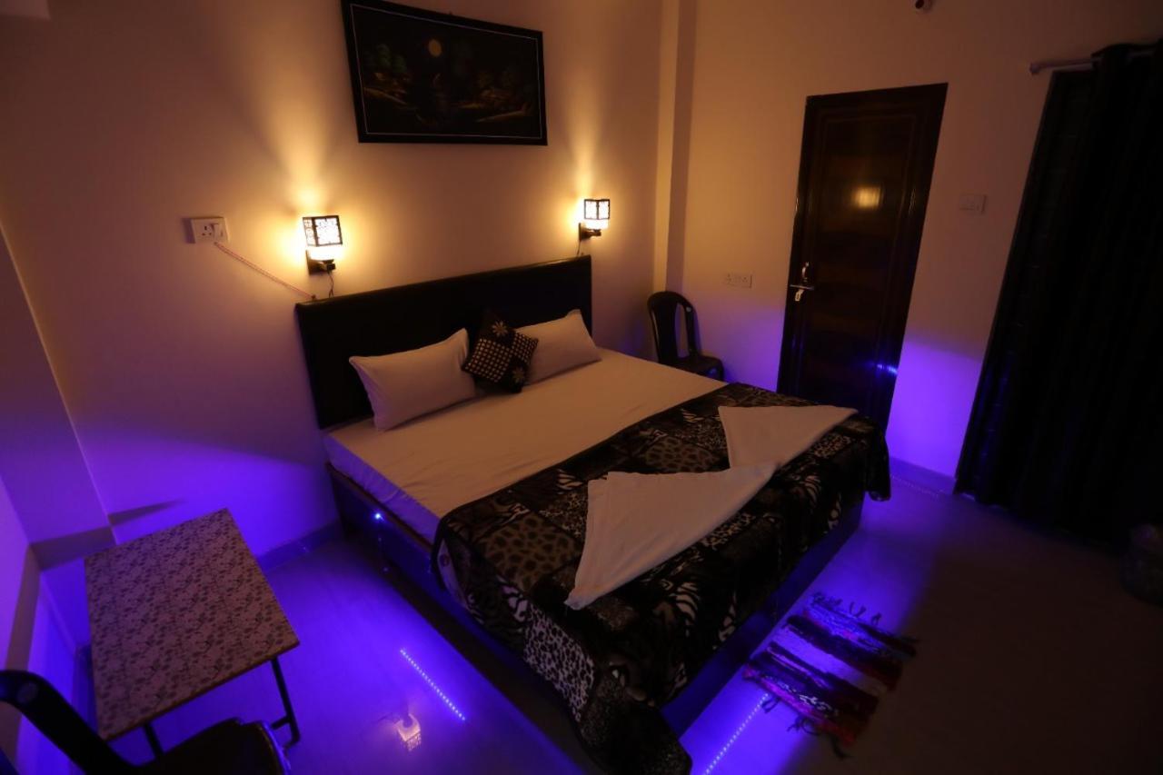 Gully Ghar Hotel Váránaszi Kültér fotó