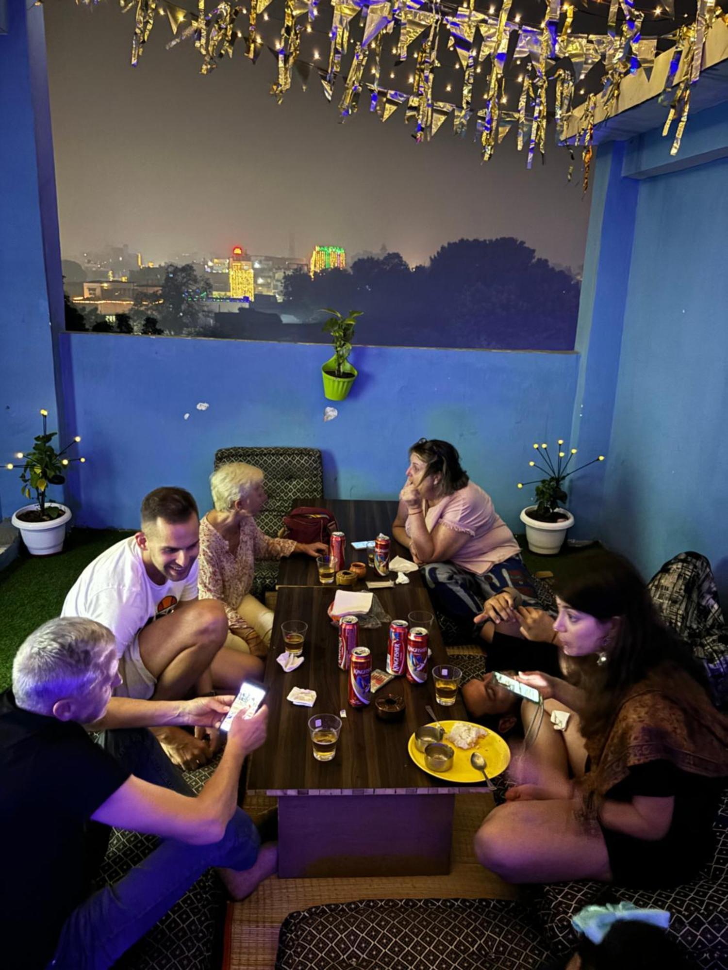Gully Ghar Hotel Váránaszi Kültér fotó