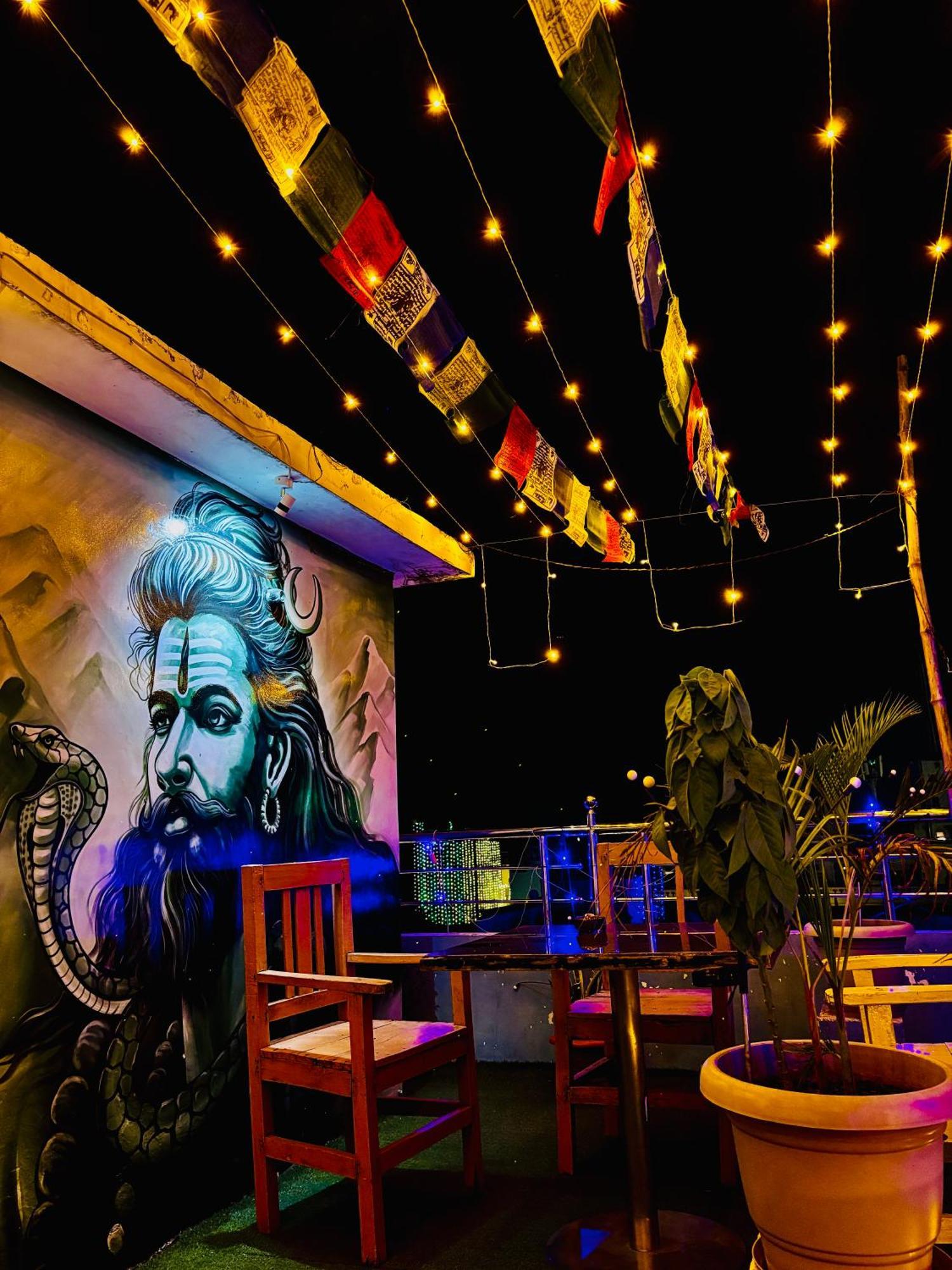 Gully Ghar Hotel Váránaszi Kültér fotó